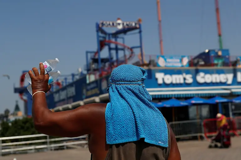 2021-08-26T184823Z-1675287598-RC23DP9KZ2RN-RTRMADP-3-USA-WEATHER