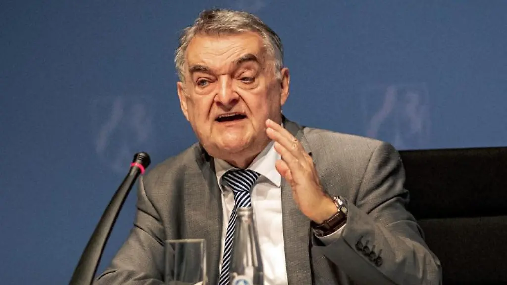 Herbert-Reul-CDU-Innenminister-von-Nordrhein-Westfalen
