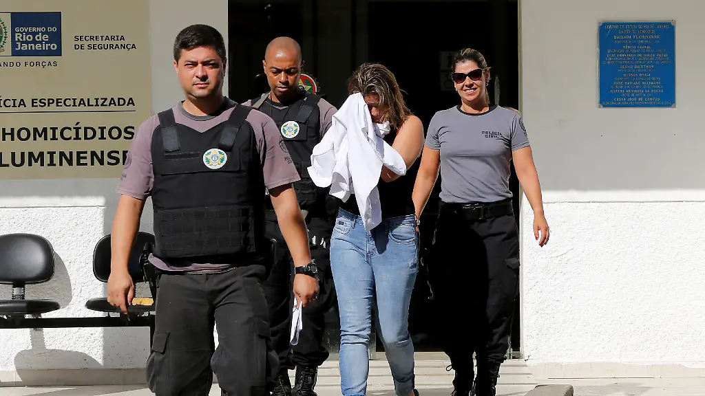 2016-12-31T120000Z-1805402558-RC1C8BE99570-RTRMADP-3-BRAZIL-GREECE-KILLING