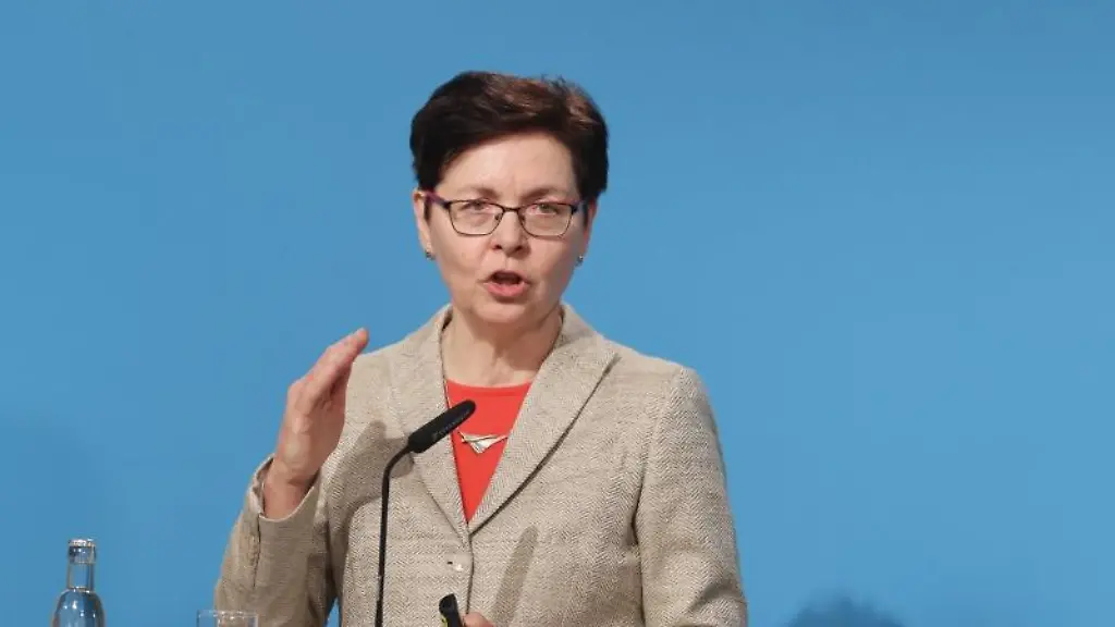Finanzministerin-Heike-Taubert