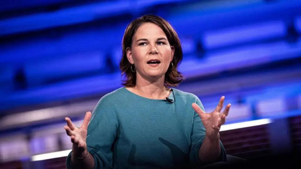 Annalena-Baerbock-Buendnis-90-Die-Gruenen-spricht-bei-einem-Polit-Talk-des-RedaktionsNetzwerks-Deutschland