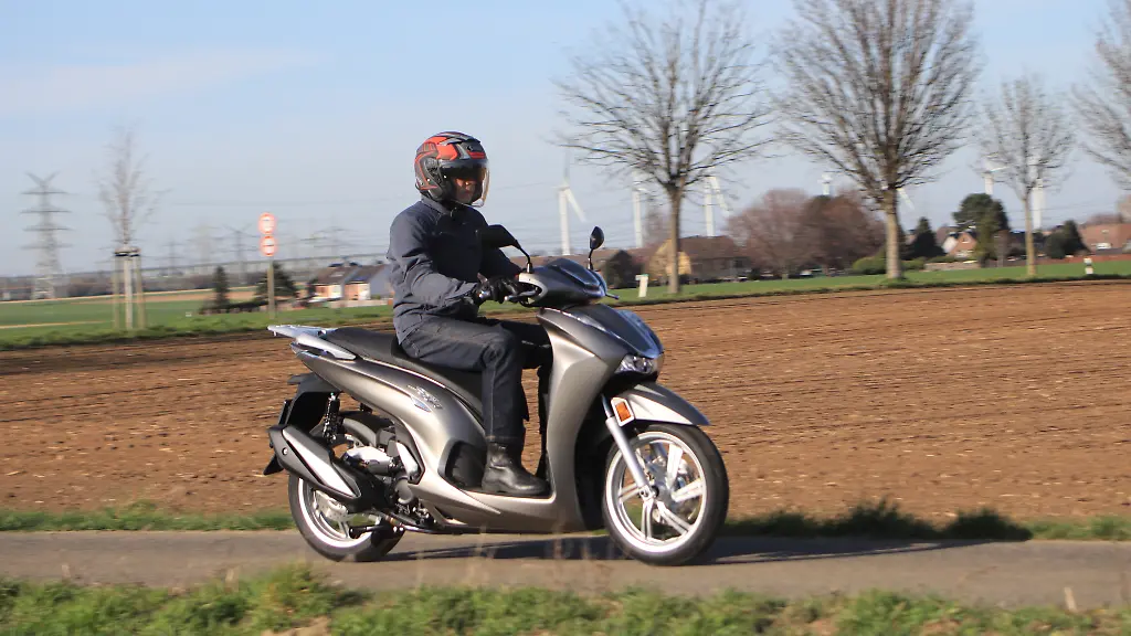 Honda-SH-350-Foto-RKM-4