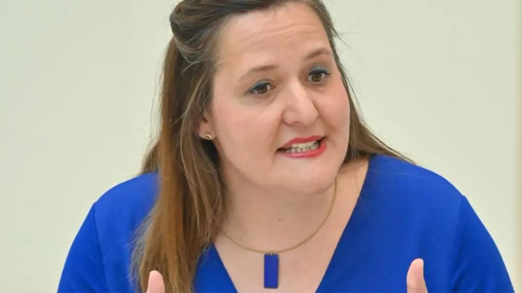 Brandenburgs-Forschungsministerin-Manja-Schuele-spricht-in-Potsdam