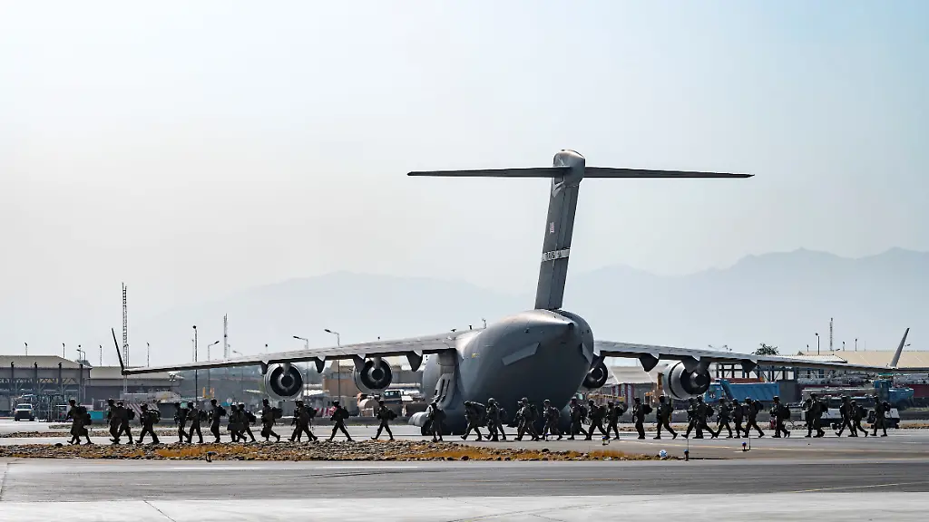 2021-08-20T231110Z-748427766-RC279P950CTC-RTRMADP-3-AFGHANISTAN-CONFLICT