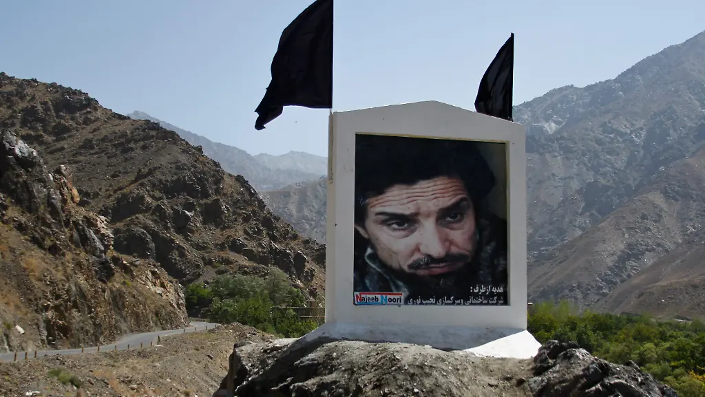 Achmad-Schah-Massud-der-legendaere-verstorbene-Fuehrer-der-Nordallianz-die-in-den-1990er-Jahren-gegen-die-Islamisten-kaempfte-stammte-aus-Pandschir