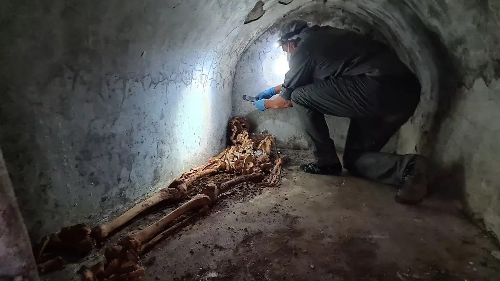 Ein-spektakulaerer-Fund-Das-Skelett-des-Roemers-Marcus-Venerius-Secundio-ist-eines-der-am-besten-erhaltenen-die-je-in-Pompeji-gefunden-wurden