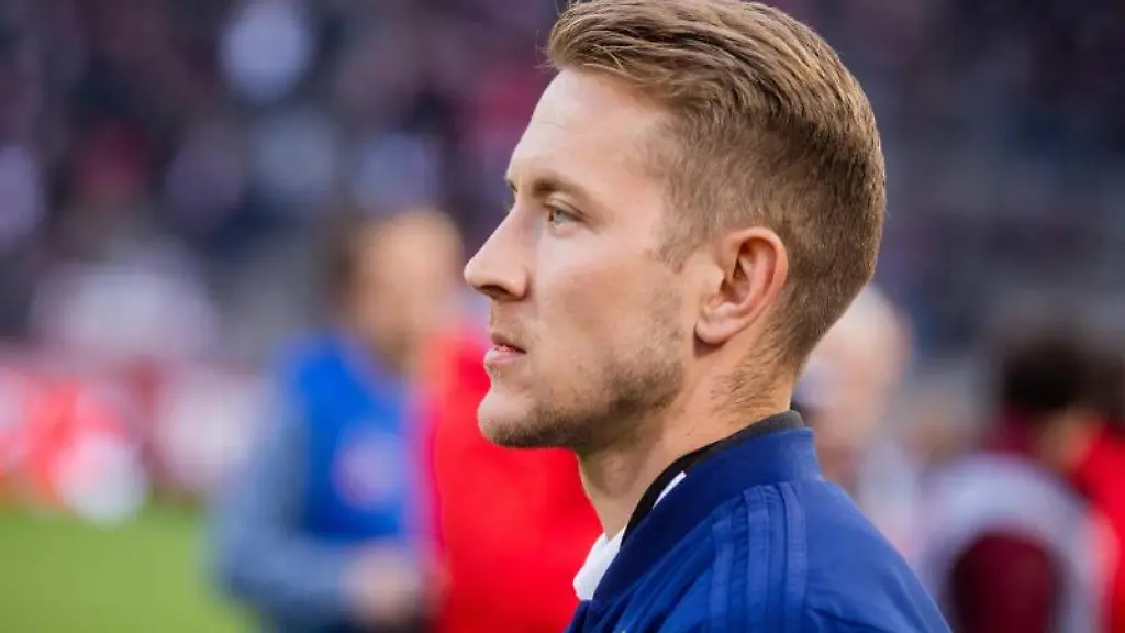 Holstein-Kiel-steht-nach-Medienberichten-vor-einer-Verpflichtung-von-Lewis-Holtby