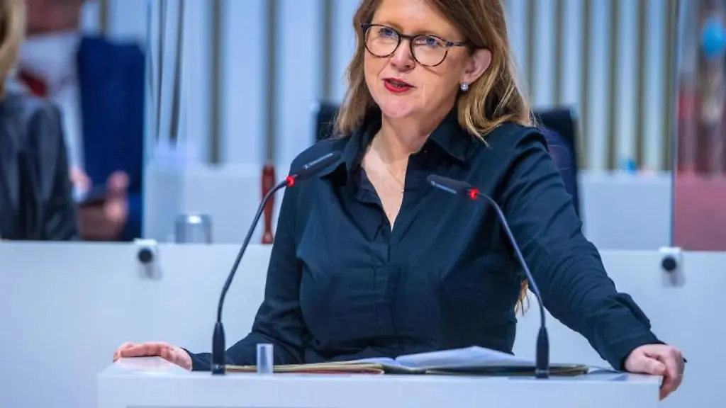 Katy-Hoffmeister-CDU-die-Justizministerin-von-Mecklenburg-Vorpommern