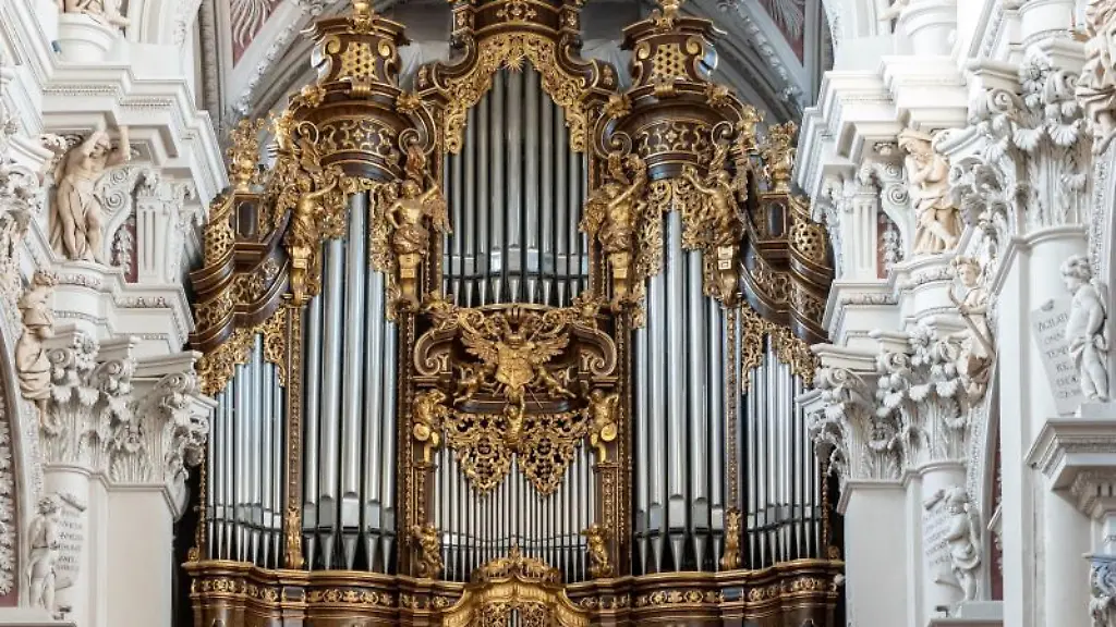 Die-Orgel-im-Dom-St-Stephan