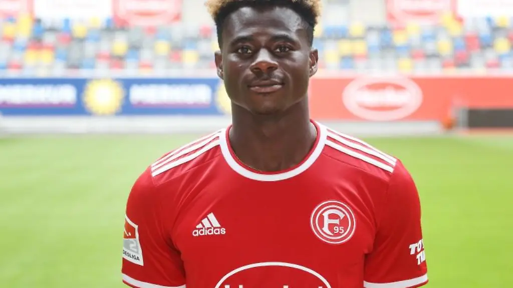 Kelvin-Ofori-hat-sich-mit-dem-SC-Paderborn-auf-einen-Vertrag-bis-zum-30-Juni-2023-geeinigt