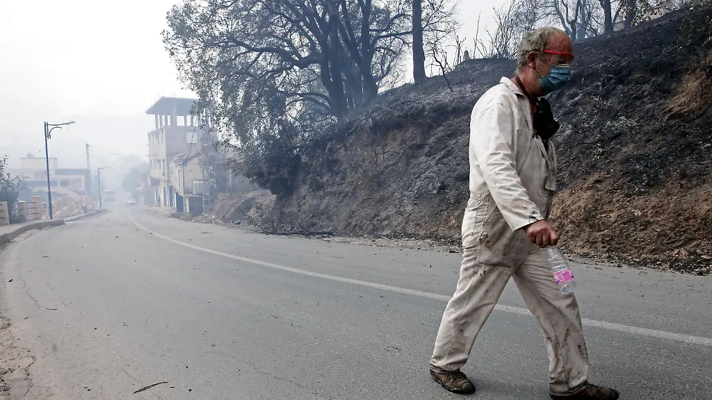 b361bded9db60e0b8d8b4025e15fe9bd