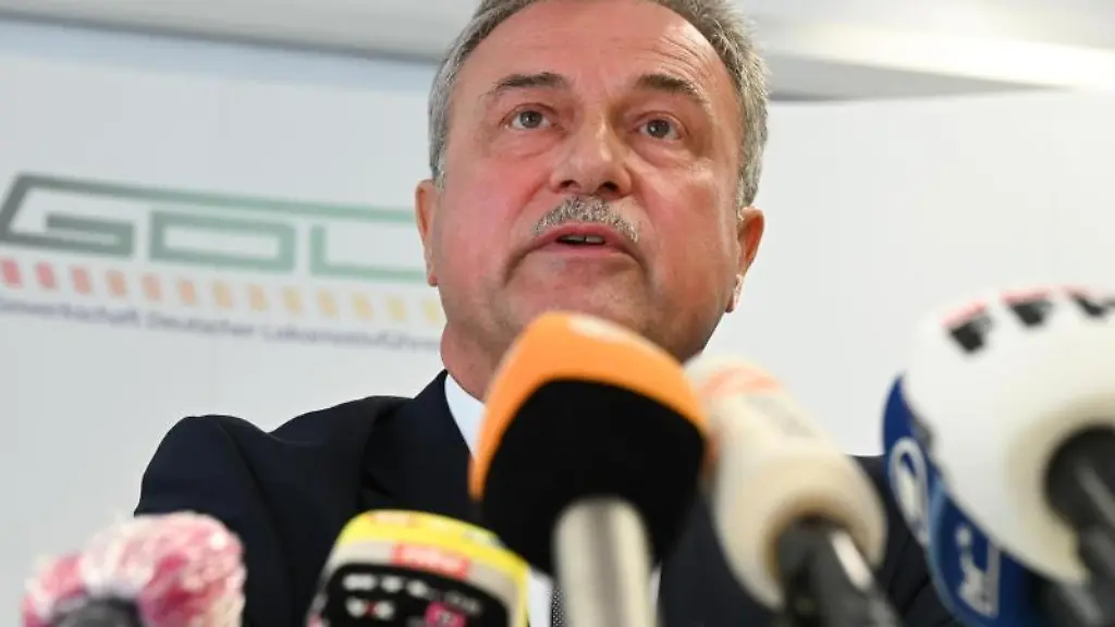 Claus-Weselsky-Vorsitzender-der-Gewerkschaft-Deutscher-Lokomotivfuehrer-GDL