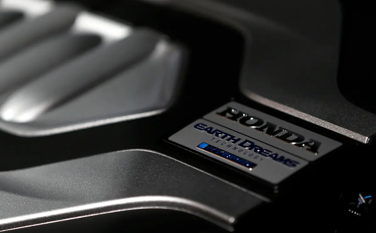 2014-11-10T120000Z-134037598-GM1EABA0XXX01-RTRMADP-3-AUTOS-TAKATA-HONDA