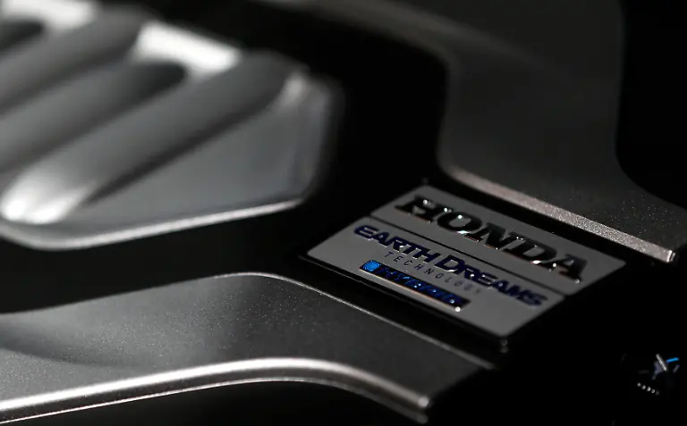 2014-11-10T120000Z-134037598-GM1EABA0XXX01-RTRMADP-3-AUTOS-TAKATA-HONDA