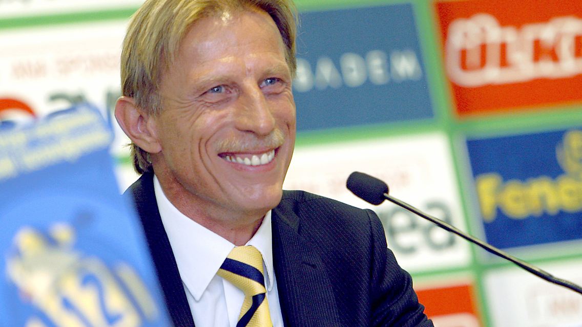 Da freut er sich: Christoph Daum ist wieder da.