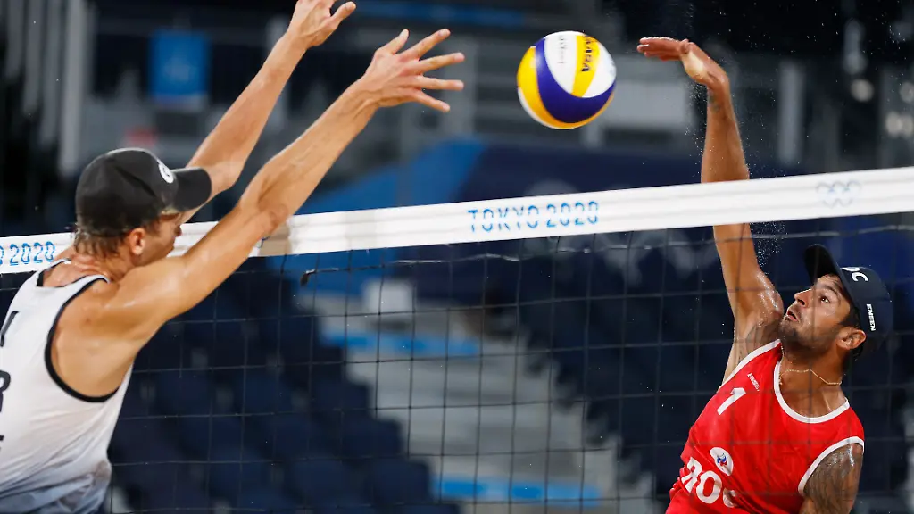 2021-08-04T123130Z-2122478543-SP1EH840YSE2A-RTRMADP-3-OLYMPICS-2020-VBV-M-TEAM2-QFNL-000300