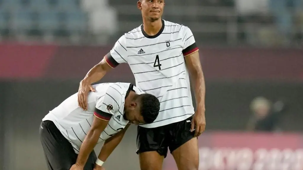 Felix-Uduokhai-r-nach-einem-Spiel