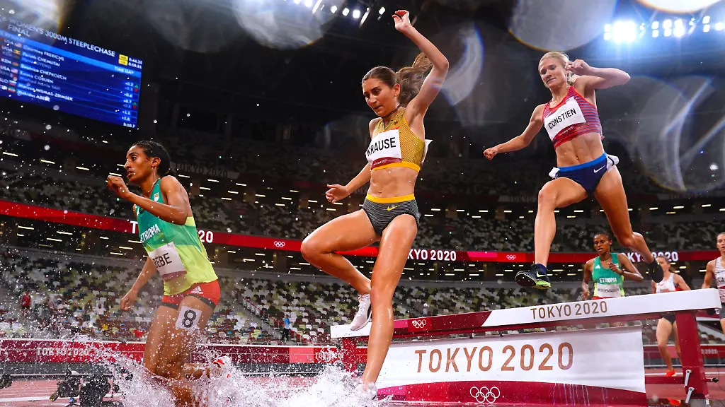 2021-08-04T112041Z-646453080-SP1EH840VIEAR-RTRMADP-3-OLYMPICS-2020-ATH-W-3000MST-FNL