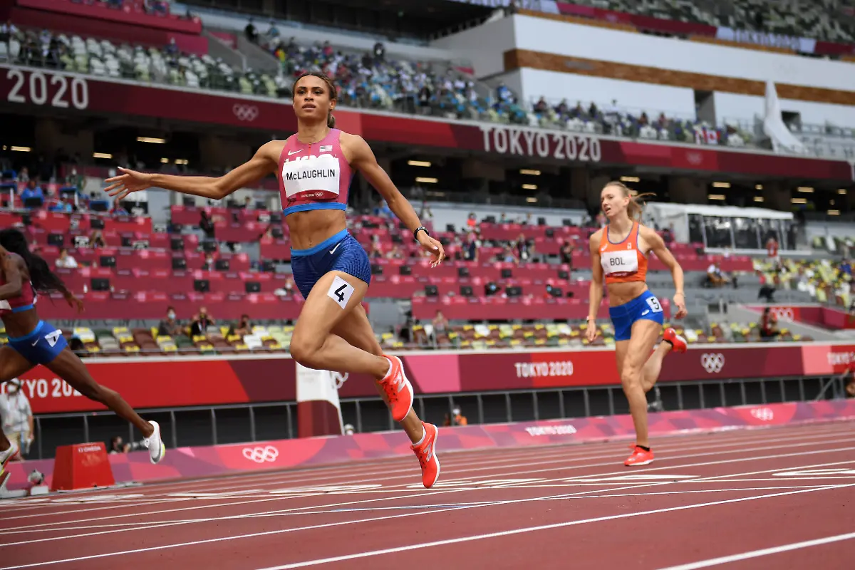 2021-08-04T045306Z-1450499994-MT1USATODAY16506977-RTRMADP-3-OLYMPICS-ATHLETICS-AUG-4-MORNING-SESSION