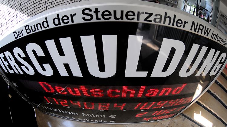Teuer für alle, aber wohl billiger als eine Pleite: Der "European Stability Mechanism" (ESM).