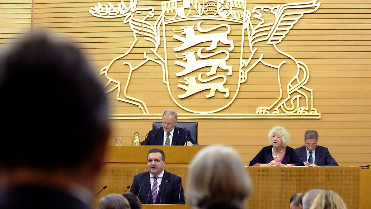 Mappus hat seinen Deal am Landtag vorbei eingefädelt.