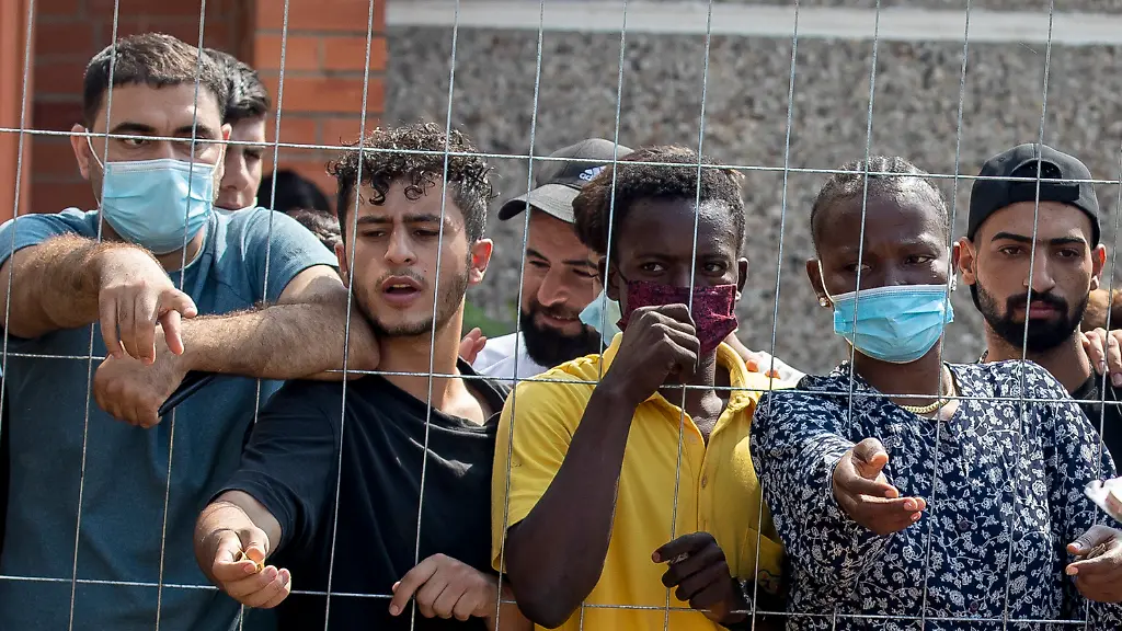 6437e74c29fdb4f4718eefbcd392f85c