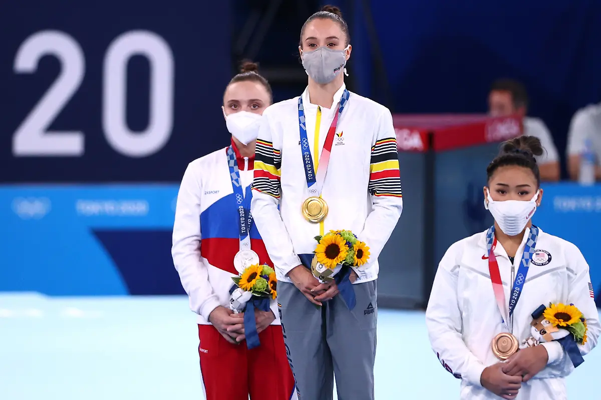 fe23fe5823427e9cc5e4781f2ad0af82