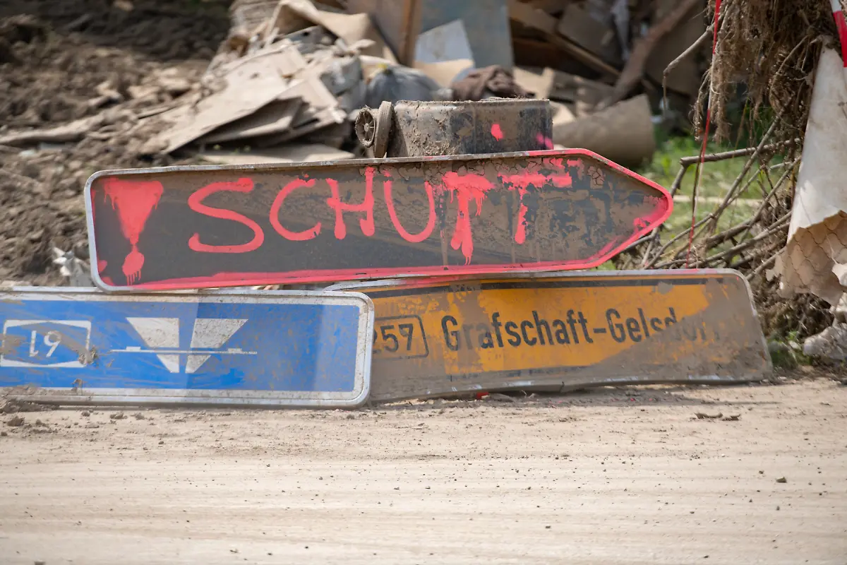 e35e7aed730cf7eb3cf5b552287588c1