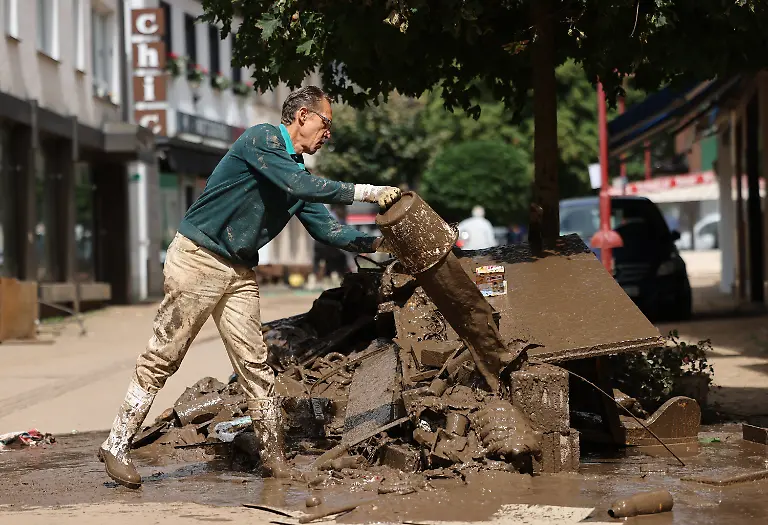 3703f2cd3729556e741fe8d048654093