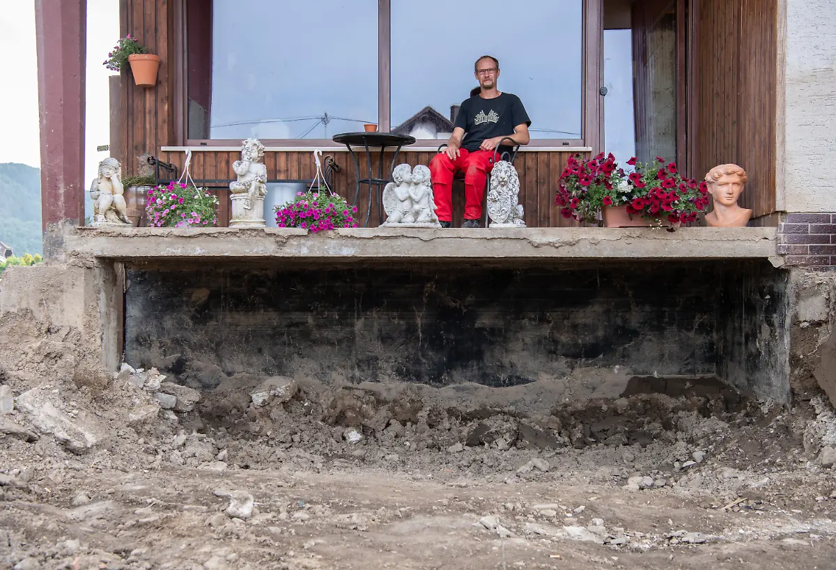 daec6faef0f37e832745b249ca2cb2c1