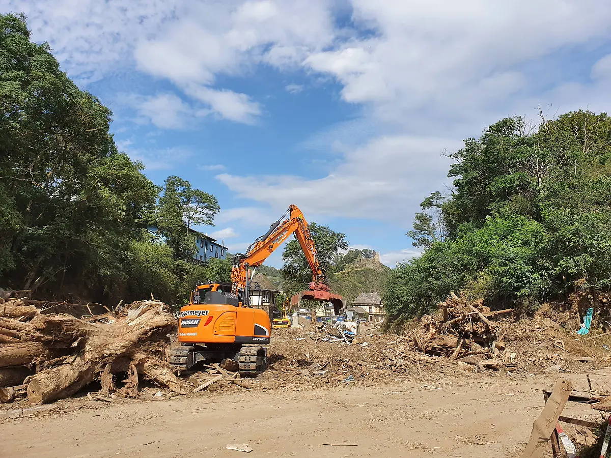 d6d8bbfa8ccf20061eb587130dff2106