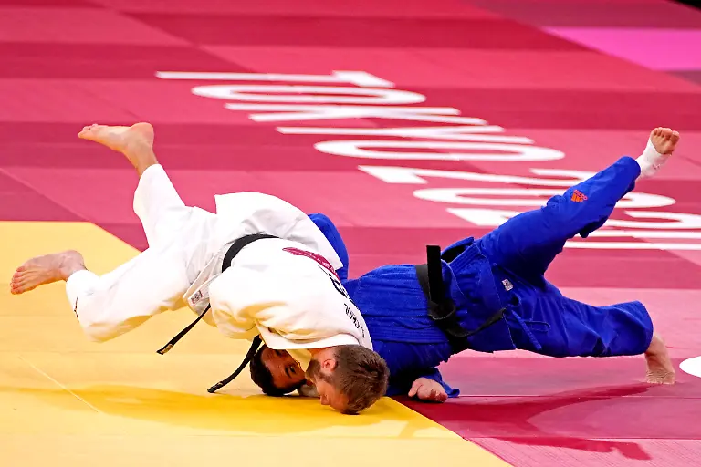 2021-07-31T090012Z-505938916-MT1USATODAY16485170-RTRMADP-3-OLYMPICS-JUDO-JULY-31