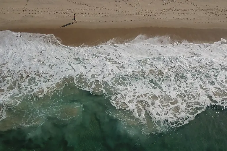 2021-03-26T154949Z-724737041-RC23JM91A81W-RTRMADP-3-HEALTH-CORONAVIRUS-BRAZIL