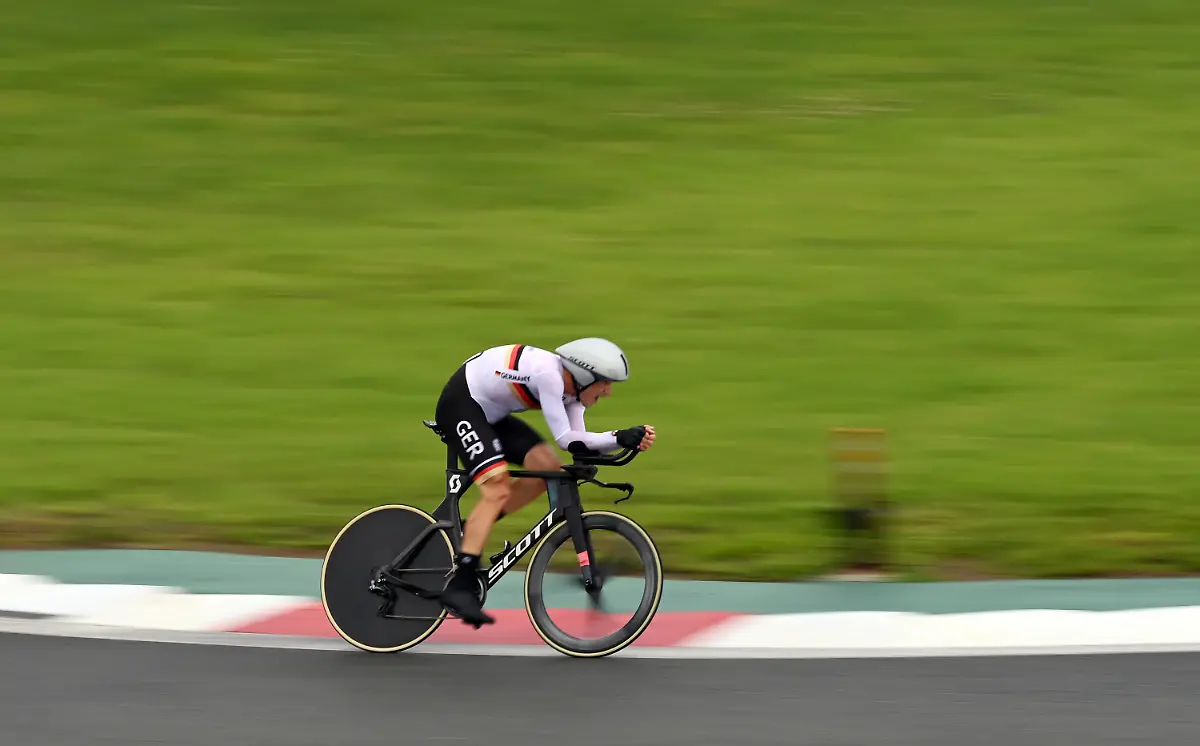 8889e81922dc4b8e5e81560469046535