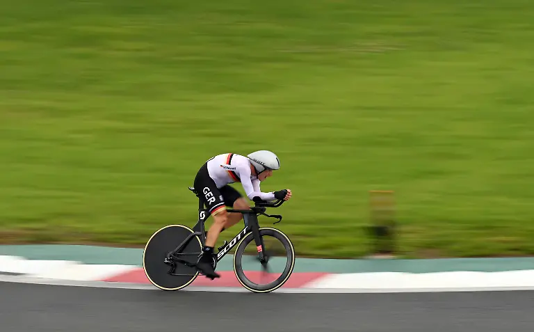 8889e81922dc4b8e5e81560469046535