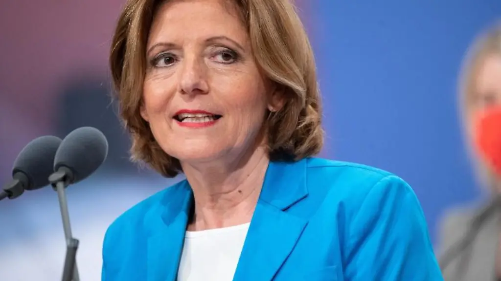 Malu-Dreyer-SPD-Ministerpraesidentin-von-Rheinland-Pfalz-spricht