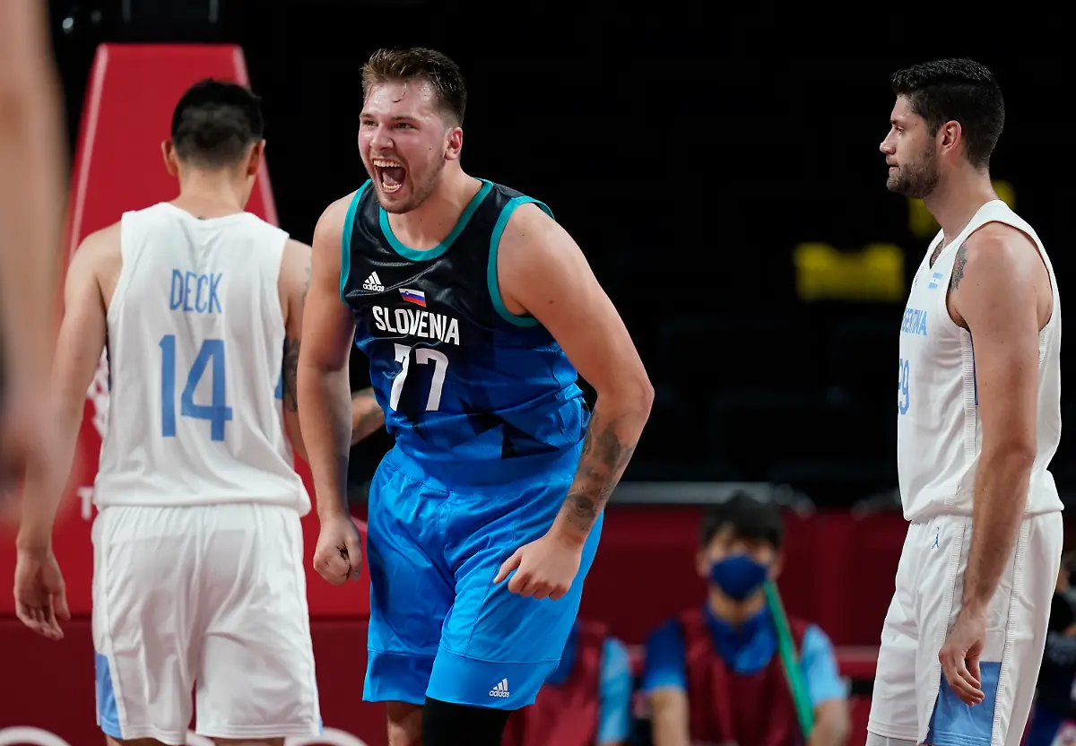 e63c1b1e9b854c80cfb2336939247d06