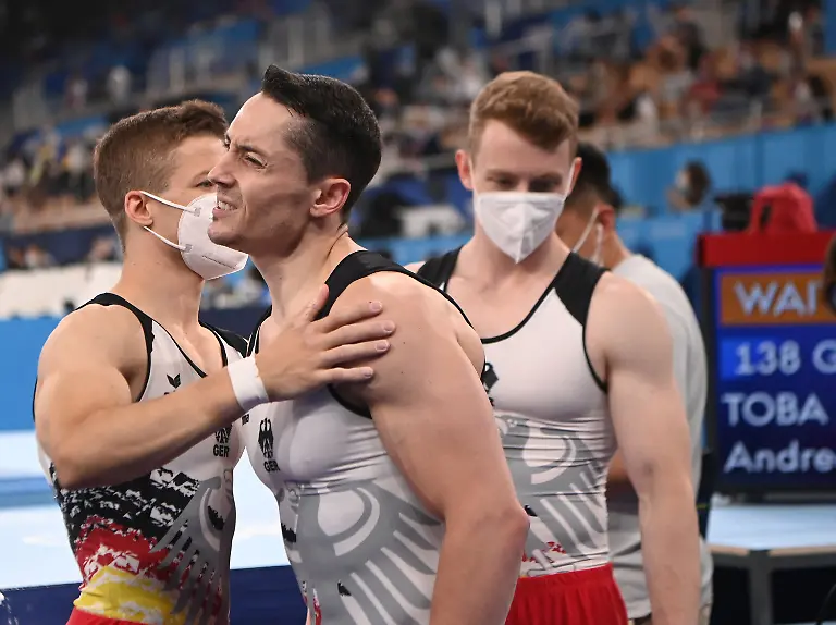 b35a4b85a6576e551ce5e3d4a40d4ebc