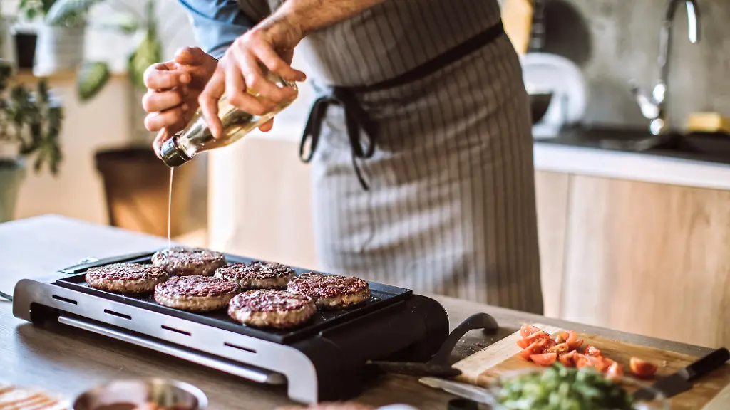 Statt Kohle und Gas: Wie viel kostet ein guter Elektrogrill?