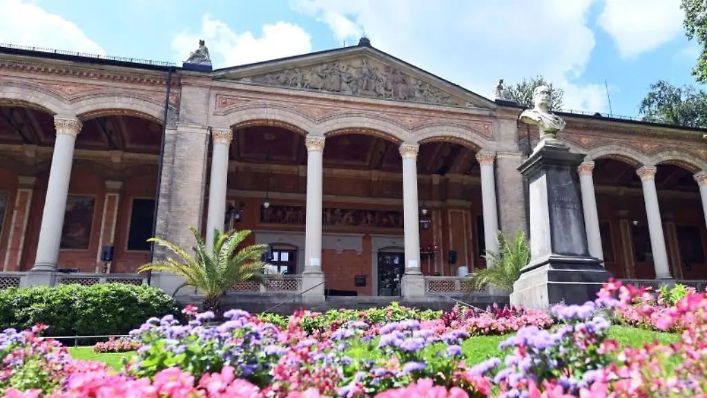 Die-Trinkhalle-Baden-Baden