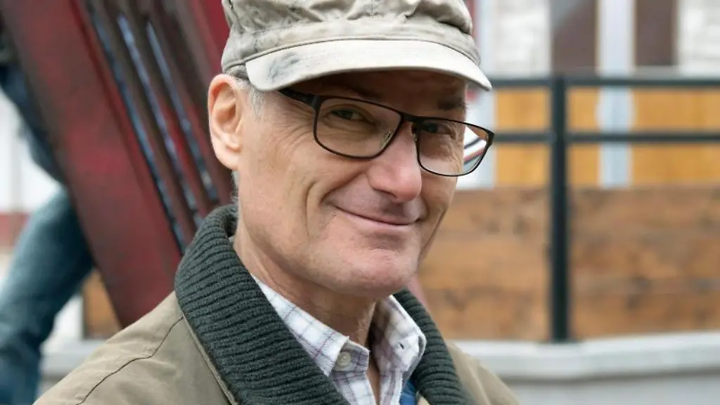 Peter-Schell-als-Karl-Faller-in-der-SWR-Schwarzwaldserie-Die-Fallers