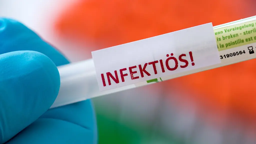 3be25cb8b5246896fd3e5d518bbf5752