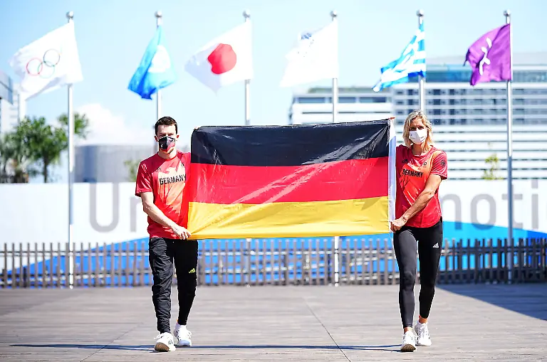 9de00748aad1d745421968fa3998f68d