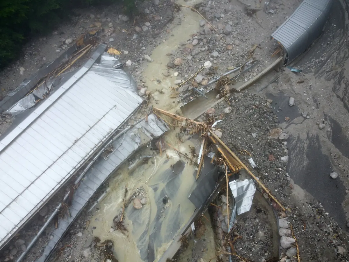 821b9b93ca6dcbc0a617167e6a01b963