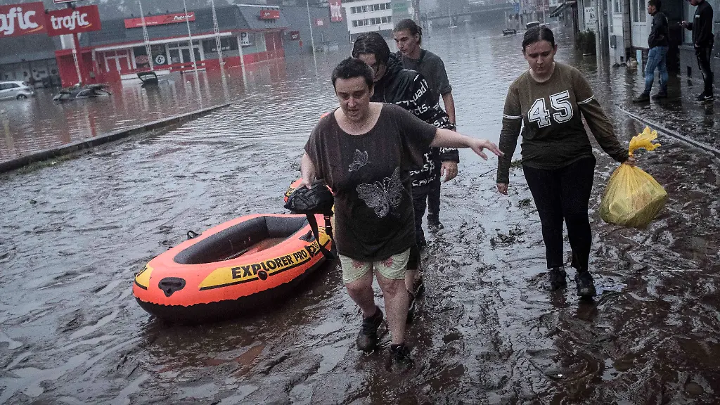 b2f208f1b10361ef7eb5d96f2b2a0c13