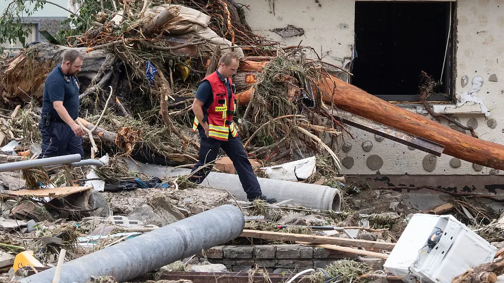 51aba979111cb1def670a683f12344a3