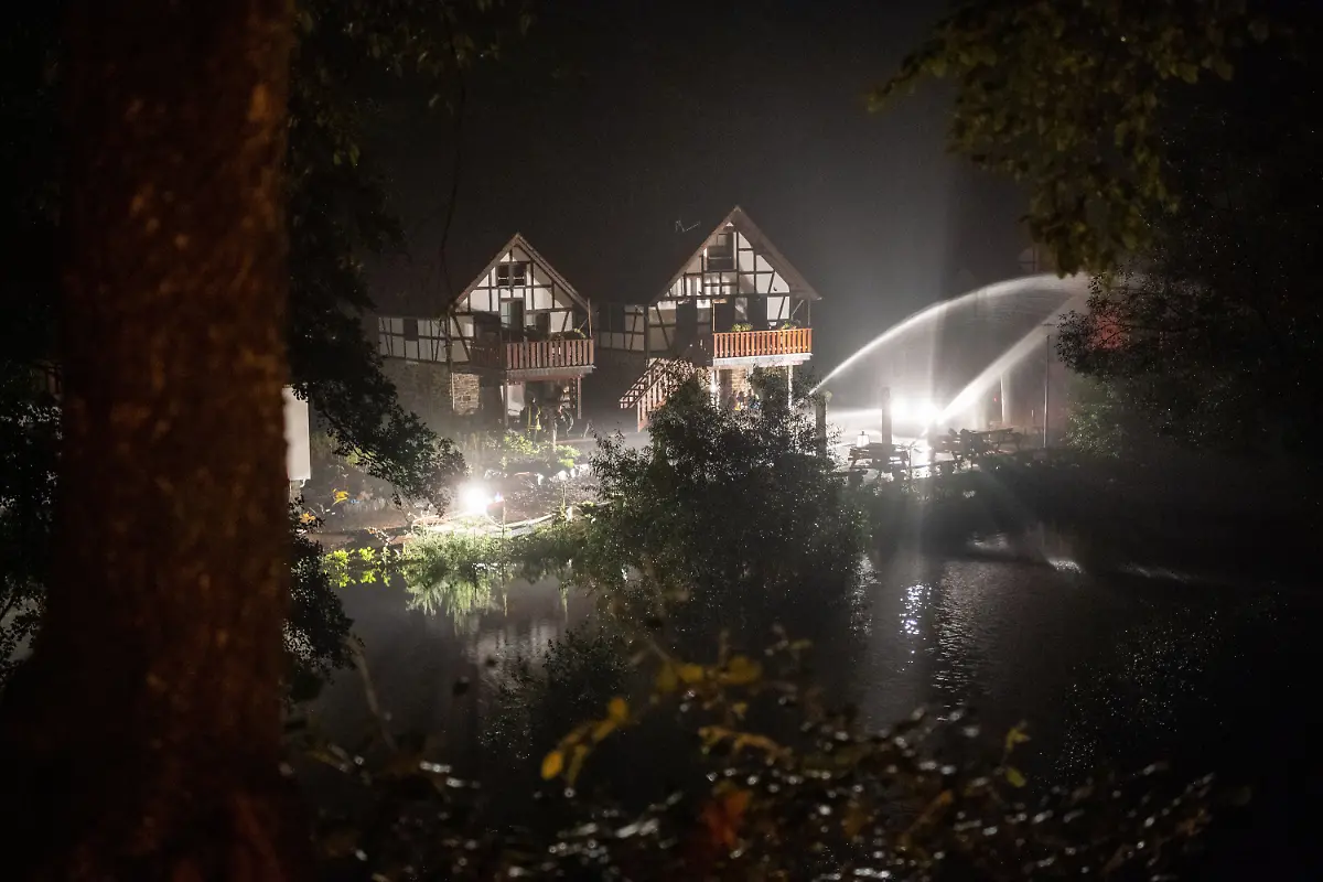 1cc892f9f0a2f24f3c385cf5f34e30cc