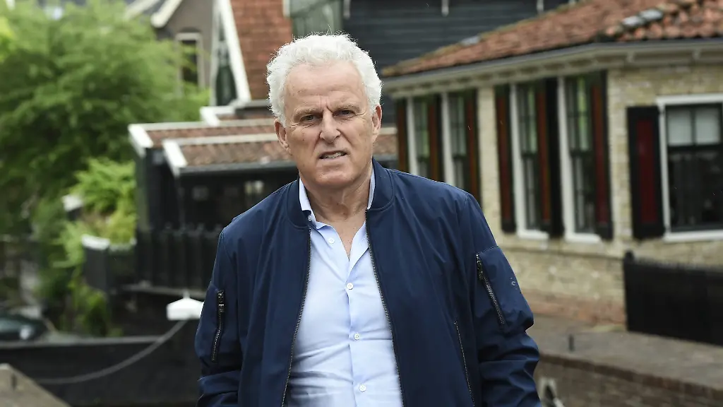 920d7aff96a44e75ccef64b81d4eca96