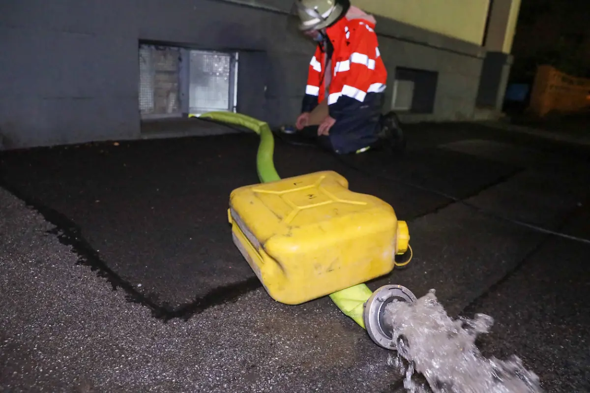 43a182aa9dcc4a684b61e2e83cf2fca2