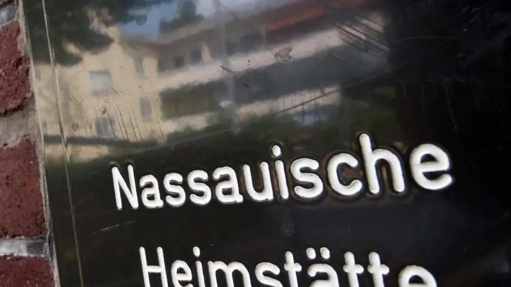 Ein-Tuerschild-der-Nassauische-Heimstaette